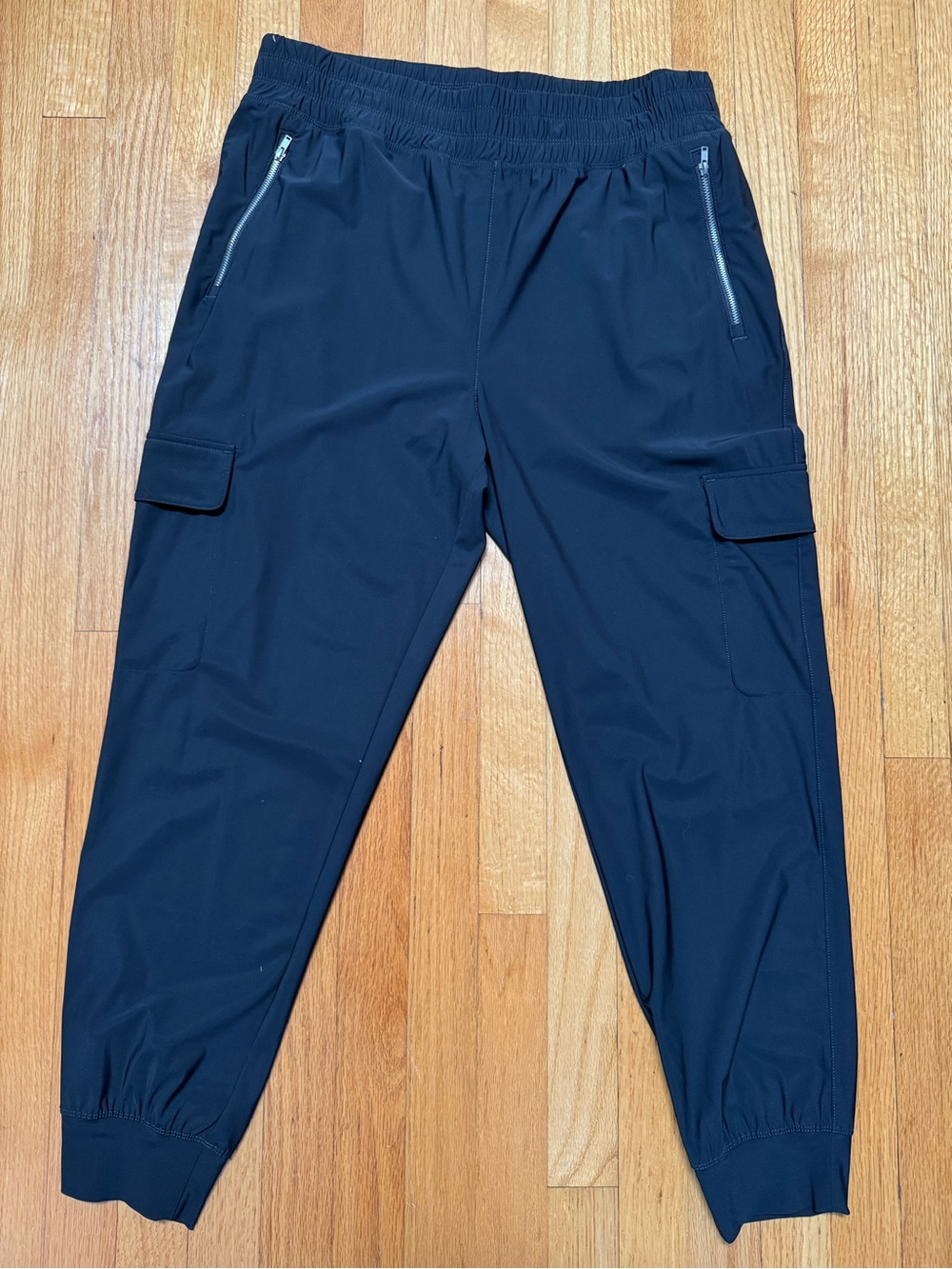 Old Navy SleekTech Go-Dry Cargo Joggers Black Pants Size L Hiking Athleisure